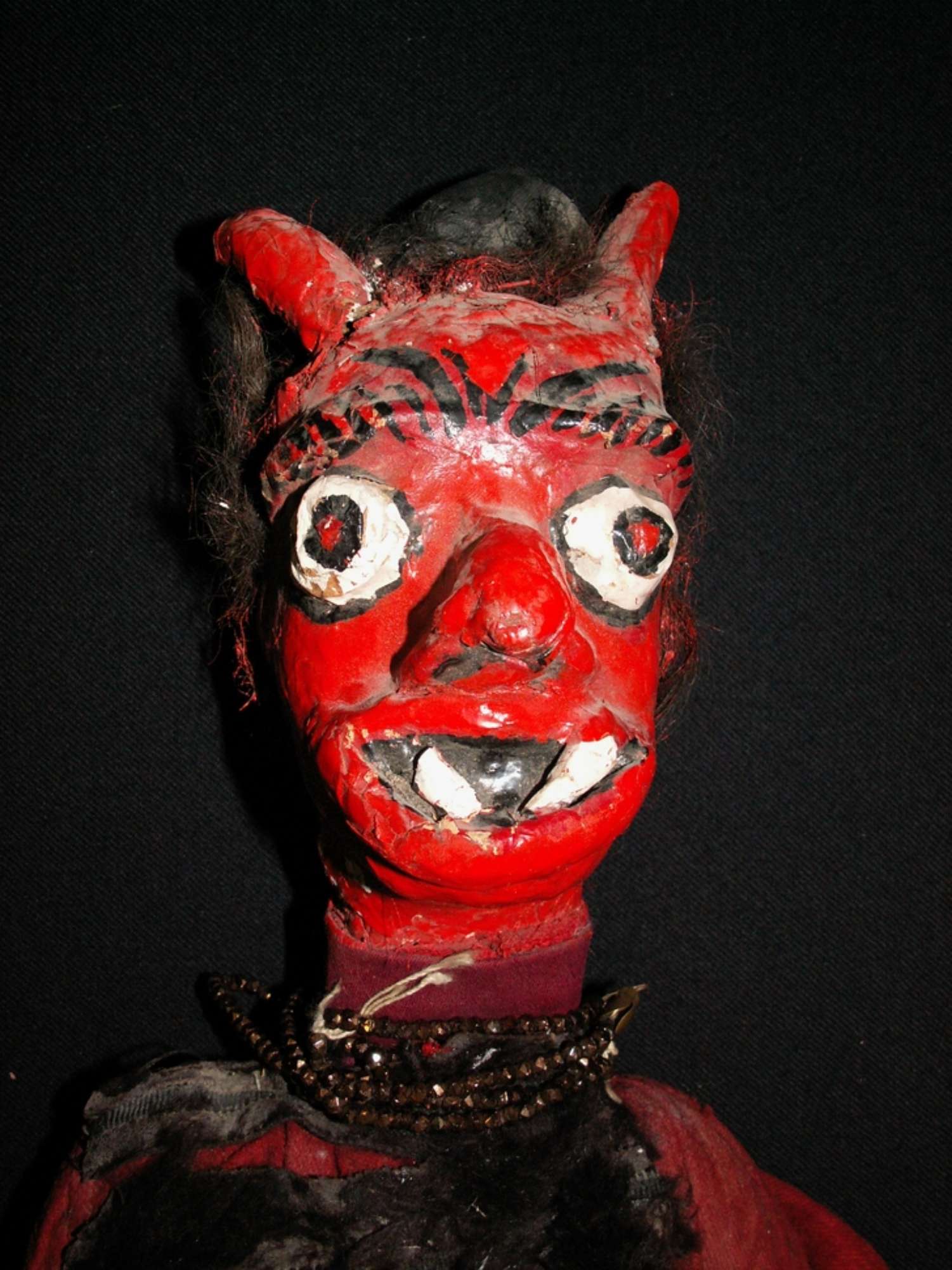 Particolare del volto prima del restauro